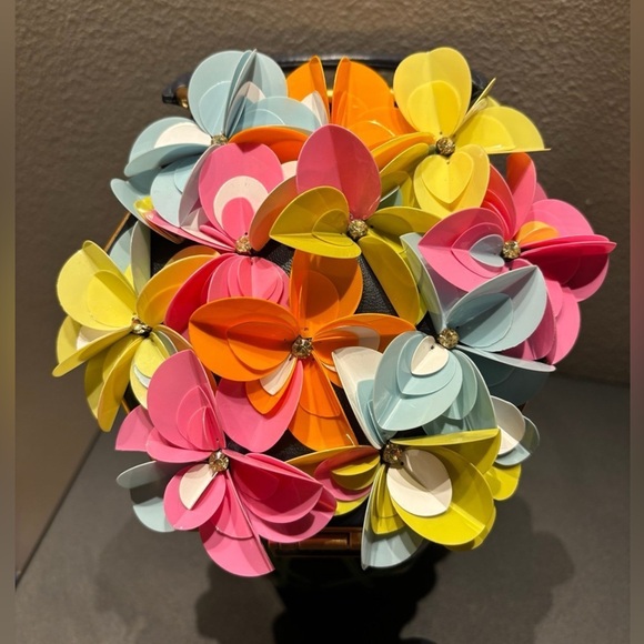 Kate Spade 3-D in bloom handbag - Picture 7 of 7